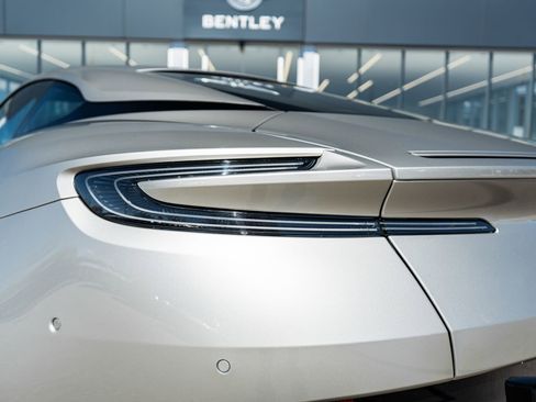 Used 2026 Aston Martin DB12 Coupe RWD image 12