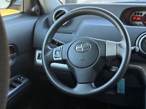 Used 2010 Scion xB image 19