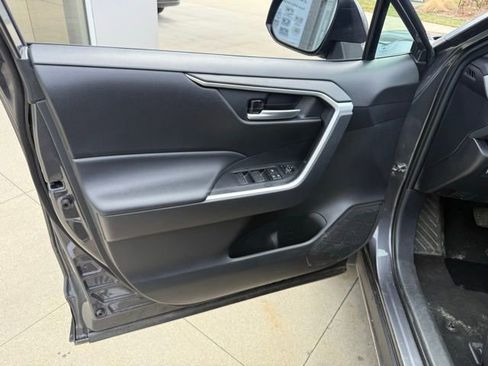 Used 2025 Toyota RAV4 XLE image 24