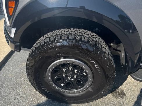 Used 2025 Ford F150 Raptor AWD/4WD image 2