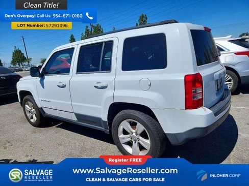 Used 2012 Jeep Patriot Latitude w/ Sun/Sound Group FWD image 3