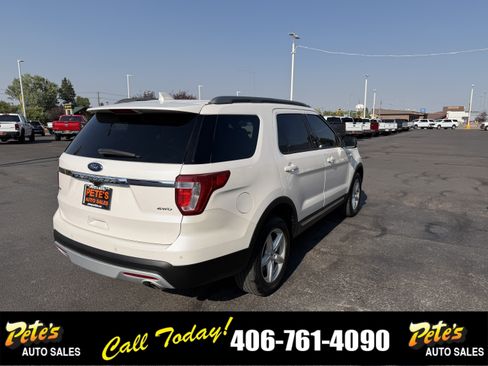 Used 2017 Ford Explorer XLT AWD/4WD image 4