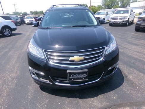 Used 2017 Chevrolet Traverse LT AWD/4WD image 4