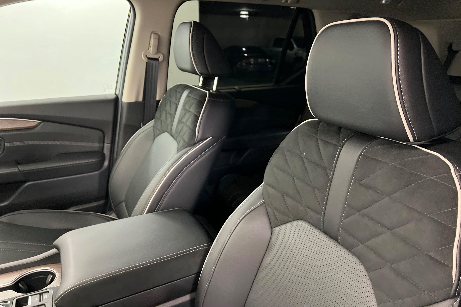 Used 2026 Honda Pilot Elite image 16