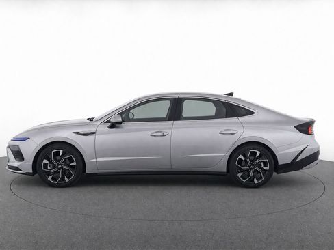 Used 2025 Hyundai Sonata SEL FWD image 8