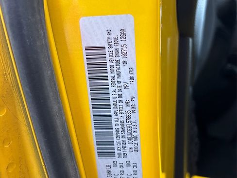 Used 2015 Jeep Wrangler Rubicon w/ Power Convenience Group image 11