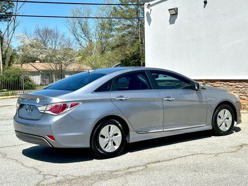 Used 2015 Hyundai Sonata Hybrid image 15