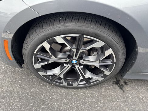 Certified 2025 BMW 330i Sedan RWD image 32