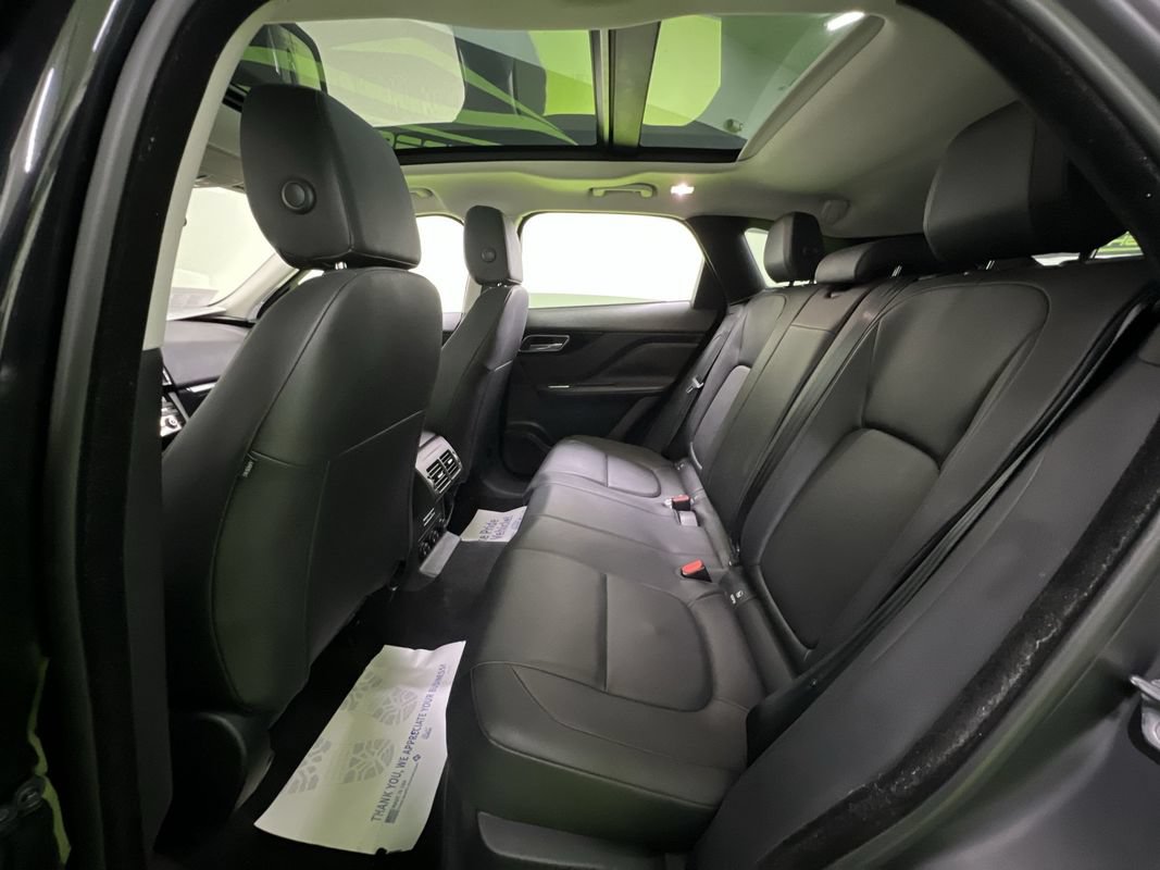 Used 2017 Jaguar F-PACE Premium AWD/4WD image 28