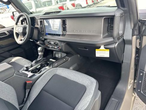 New 2026 Ford Bronco 2-Door AWD/4WD image 13