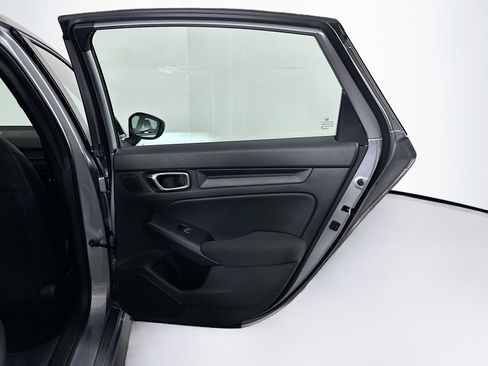 Used 2025 Honda Civic Sport image 28
