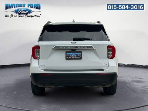Certified 2020 Ford Explorer XLT w/ Comfort Package AWD/4WD image 4