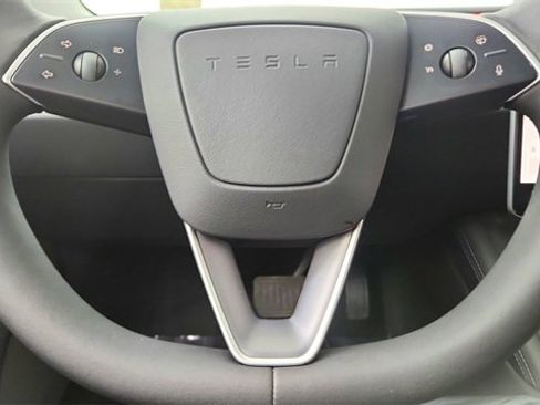 Used 2025 Tesla Model 3 Long Range image 39