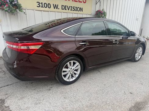 Used 2013 Toyota Avalon XLE Premium image 9