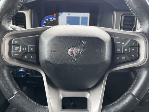 Certified 2022 Ford Bronco Outer Banks w/ Sasquatch Package image 15