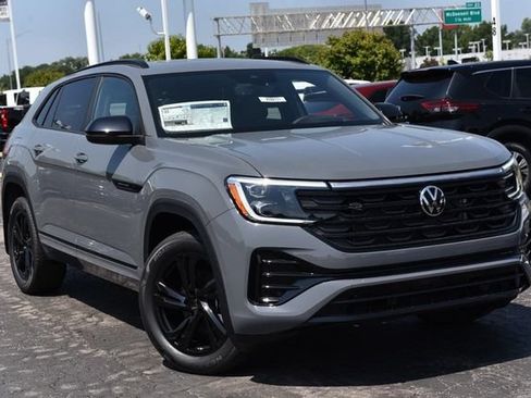 New 2026 Volkswagen Atlas Cross Sport SEL R-Line AWD/4WD image 2