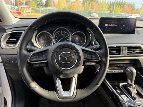Used 2023 MAZDA CX-9 Touring image 10
