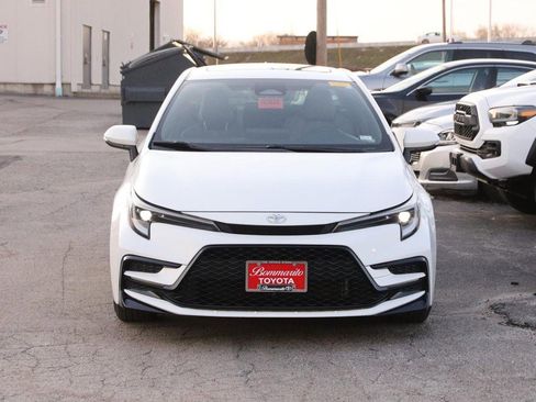 Certified 2023 Toyota Corolla SE w/ SE Premium Package image 4