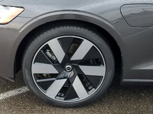 Certified 2025 Volvo S60 T8 Plus AWD/4WD image 13