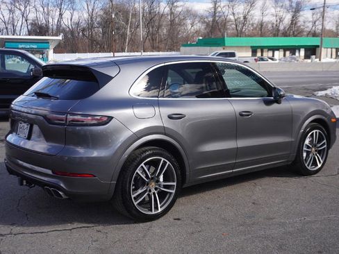 Used 2020 Porsche Cayenne Turbo AWD/4WD image 12