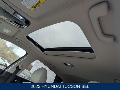 Used 2023 Hyundai Tucson SEL w/ Convenience Package image 16
