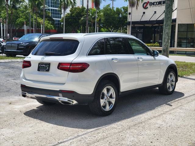 Used 2018 Mercedes-Benz GLC 300 image 4