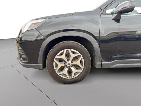 Used 2022 Subaru Forester Premium AWD/4WD image 13