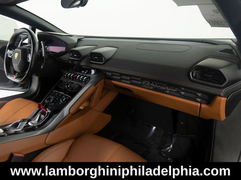 Used 2015 Lamborghini Huracan LP 610-4 AWD/4WD image 33