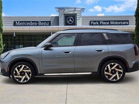 Used 2025 MINI Cooper Countryman SE image 3