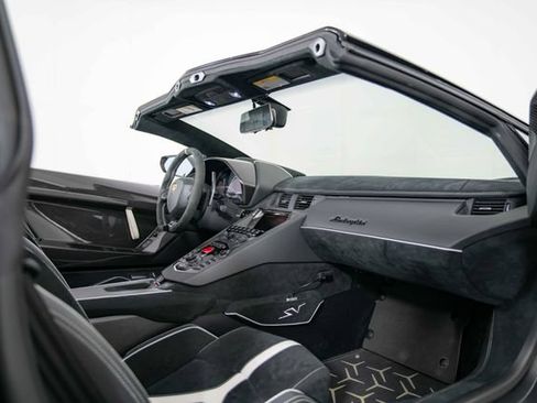 Used 2016 Lamborghini Aventador LP 750-4 Superveloce AWD/4WD image 27