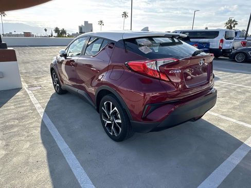 Used 2018 Toyota C-HR XLE FWD image 12