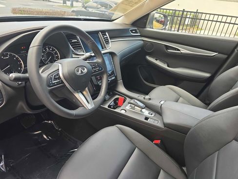 Certified 2025 INFINITI QX50 Pure AWD/4WD image 15