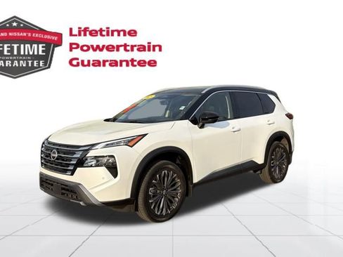 Certified 2025 Nissan Rogue SL w/ Tech Package image 1