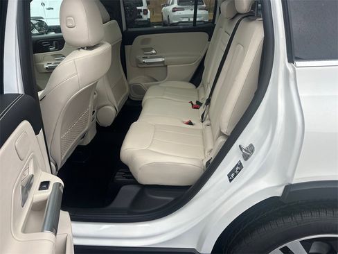 Certified 2025 Mercedes-Benz GLB 250 image 23