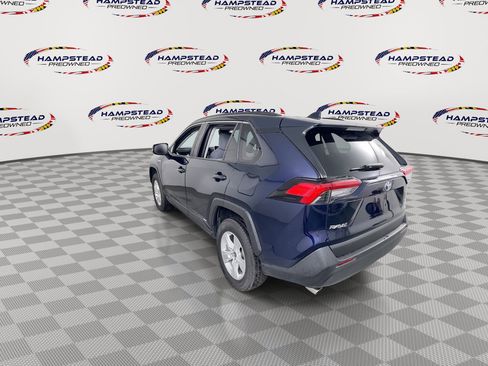 Used 2021 Toyota RAV4 XLE w/ Convenience Package AWD/4WD image 6