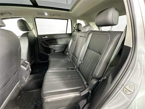 Used 2022 Volkswagen Tiguan SE image 26