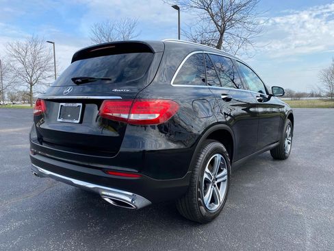 Used 2019 Mercedes-Benz GLC 300 4MATIC w/ Premium Package image 5