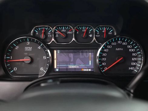 Used 2015 Chevrolet Tahoe LTZ RWD image 29