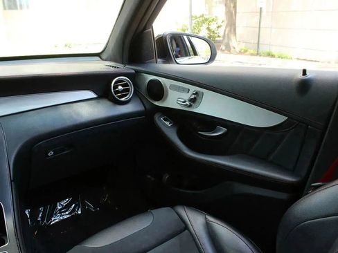 Used 2019 Mercedes-Benz GLC 43 AMG 4MATIC image 28