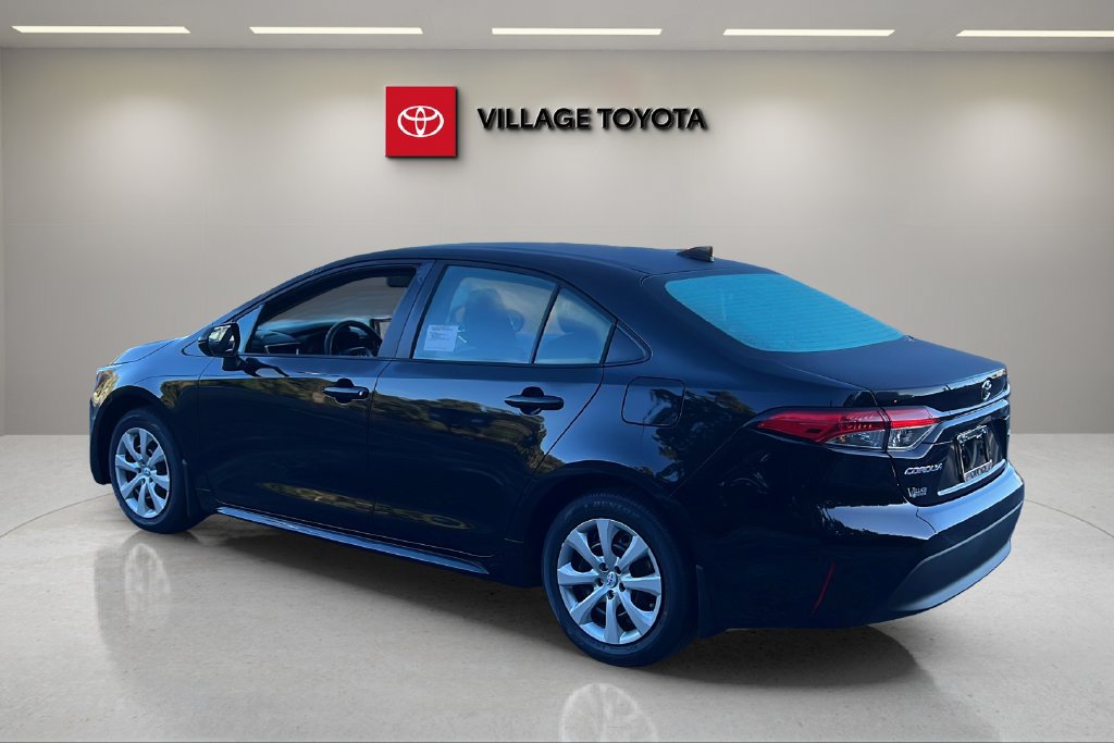 New 2027 Toyota Corolla LE FWD image 3