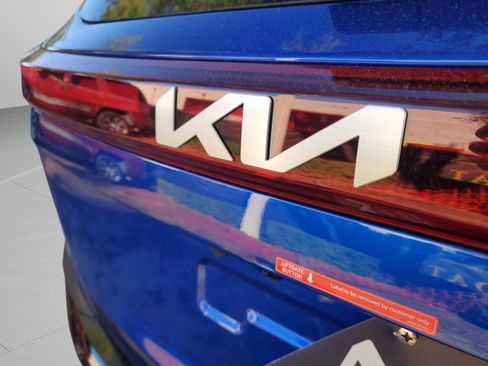 New 2026 Kia Seltos S FWD image 34
