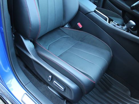 Certified 2025 Acura ADX A-Spec image 27