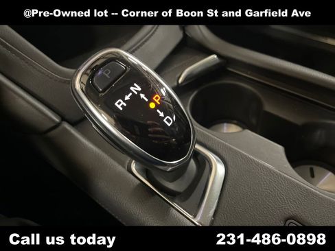 Used 2017 Cadillac XT5 Luxury w/ Driver Awareness Package AWD/4WD image 25