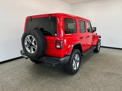 Used 2022 Jeep Wrangler Unlimited Sahara w/ Cold Weather Group image 19