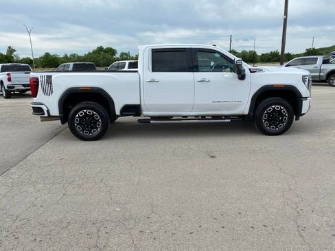 Used 2024 GMC Sierra 2500 Denali w/ Denali Reserve Package AWD/4WD image 7