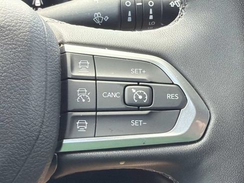 New 2026 Jeep Compass Limited w/ Sun, Sound & Navigation Group AWD/4WD image 34