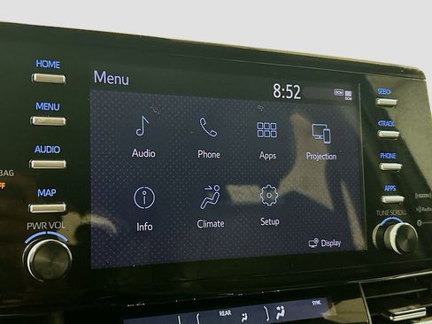 Used 2021 Toyota Sienna XLE FWD image 12