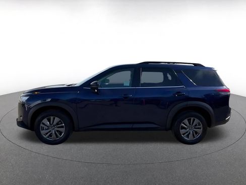Used 2025 Nissan Pathfinder SV FWD image 7