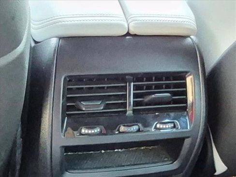 Used 2024 BMW X5 sDrive40i w/ Premium Package RWD image 15