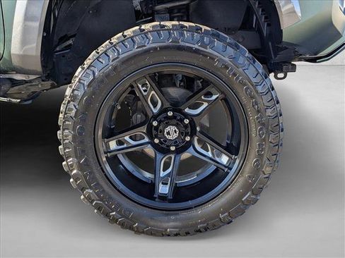 Used 2016 Toyota Tacoma TRD Sport w/ Towing Package image 23